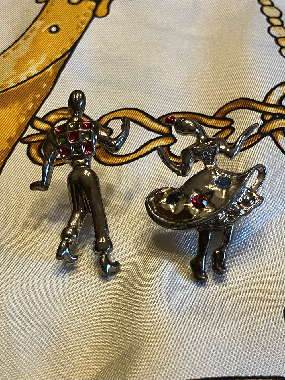 DANCING COUPLE 1950s COMPARES TO THE BOUCHER COLLECTION